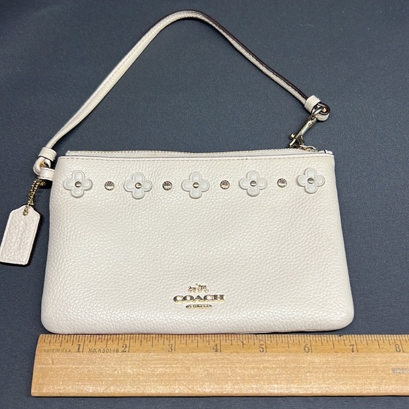 EUC COACH Dahlia Floral Rivets Wristlet - Picture 5 of 6
